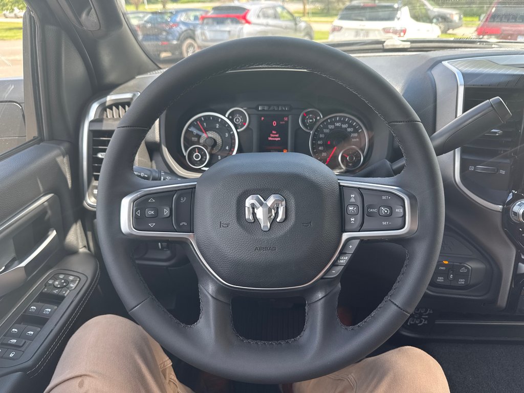 2026 Ram 2500 BIG HORN in Sussex, New Brunswick - 21 - w1024h768px