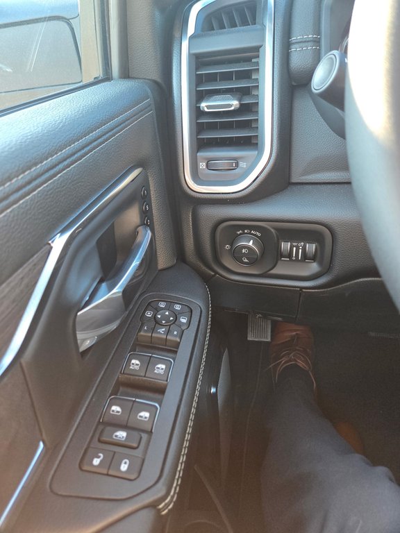 2026 Ram 2500 LARAMIE in Saint John, New Brunswick - 9 - w1024h768px