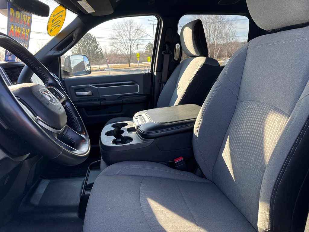 2021 Ram 3500 Big Horn in Sussex, New Brunswick - 19 - w1024h768px