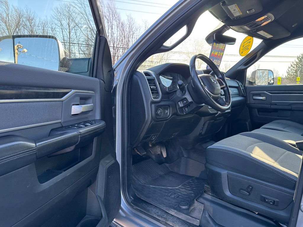 2021 Ram 3500 Big Horn in Sussex, New Brunswick - 15 - w1024h768px