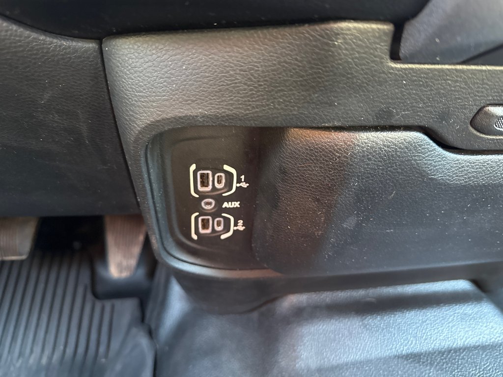 2021 Ram 3500 Big Horn in Sussex, New Brunswick - 27 - w1024h768px