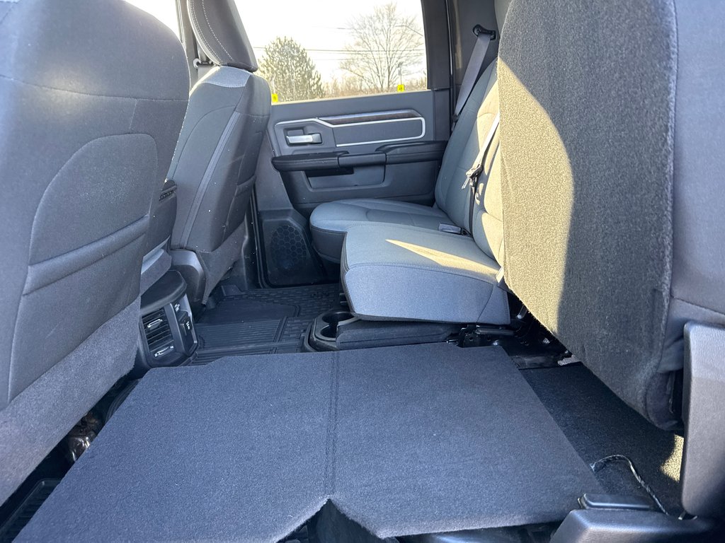 2021 Ram 3500 Big Horn in Sussex, New Brunswick - 36 - w1024h768px