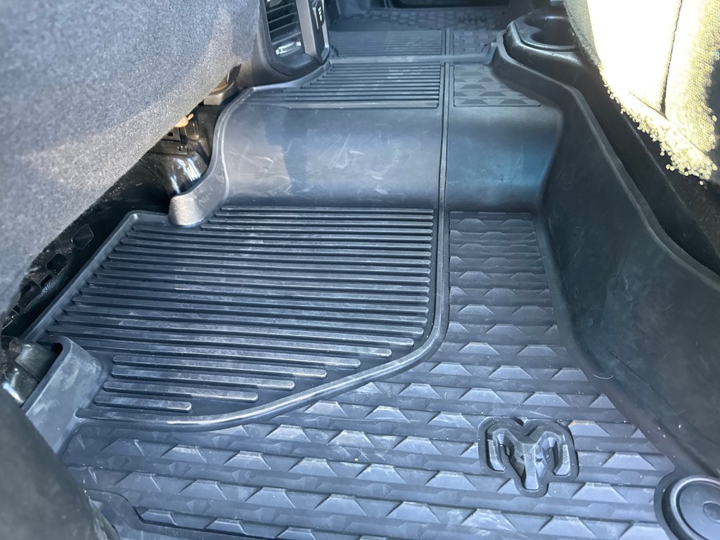 2021 Ram 3500 Big Horn in Sussex, New Brunswick - 35 - w1024h768px