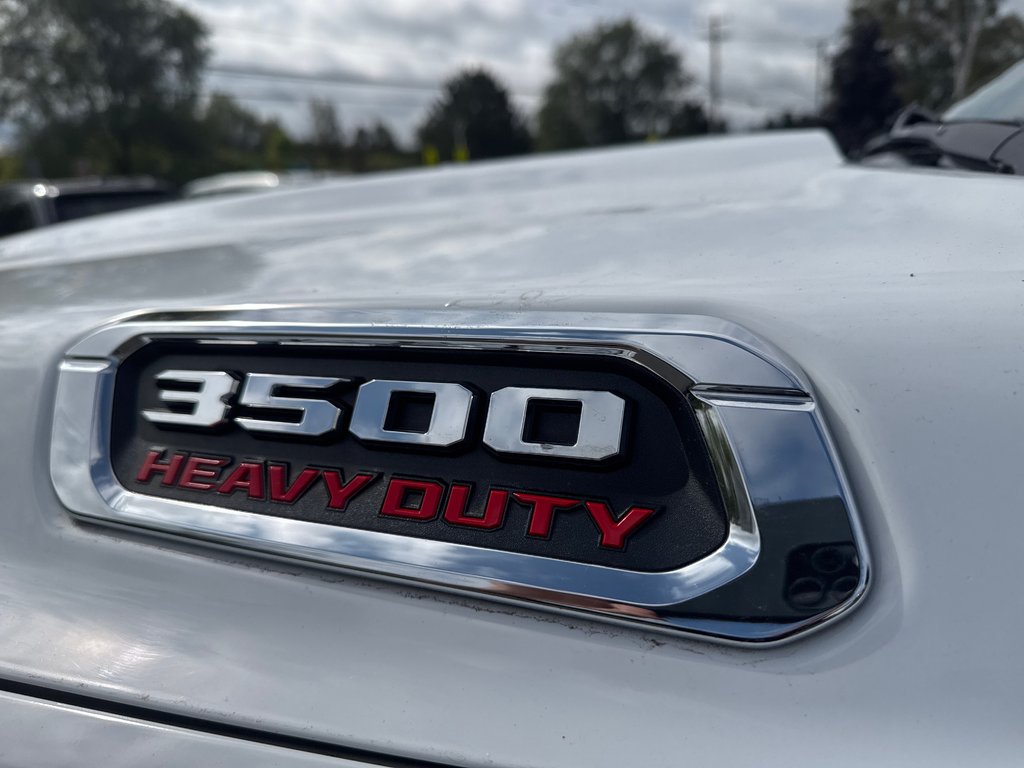 2022 Ram 3500 Big Horn in Sussex, New Brunswick - 12 - w1024h768px