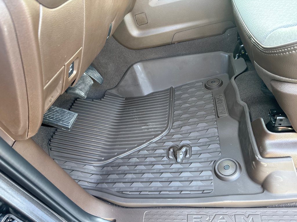 2026 Ram 3500 Laramie 4x4 in Sussex, New Brunswick - 24 - w1024h768px