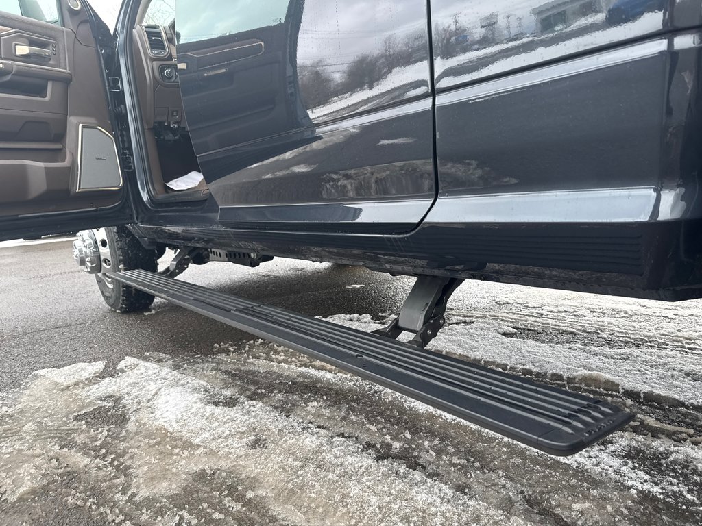 2026 Ram 3500 Mega Cab Limited Longhorn in Sussex, New Brunswick - 19 - w1024h768px