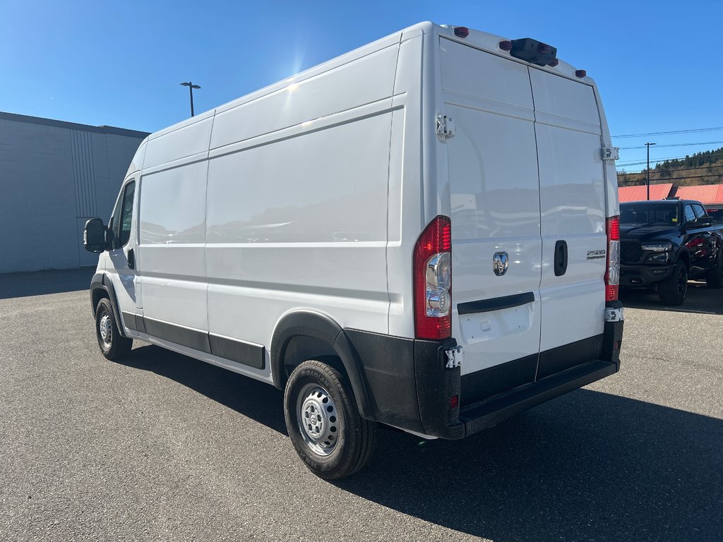 2025  PROMASTER CARGO VAN 2500 TRADESMAN W/ PASS SEAT in Saint John, New Brunswick - 3 - w1024h768px