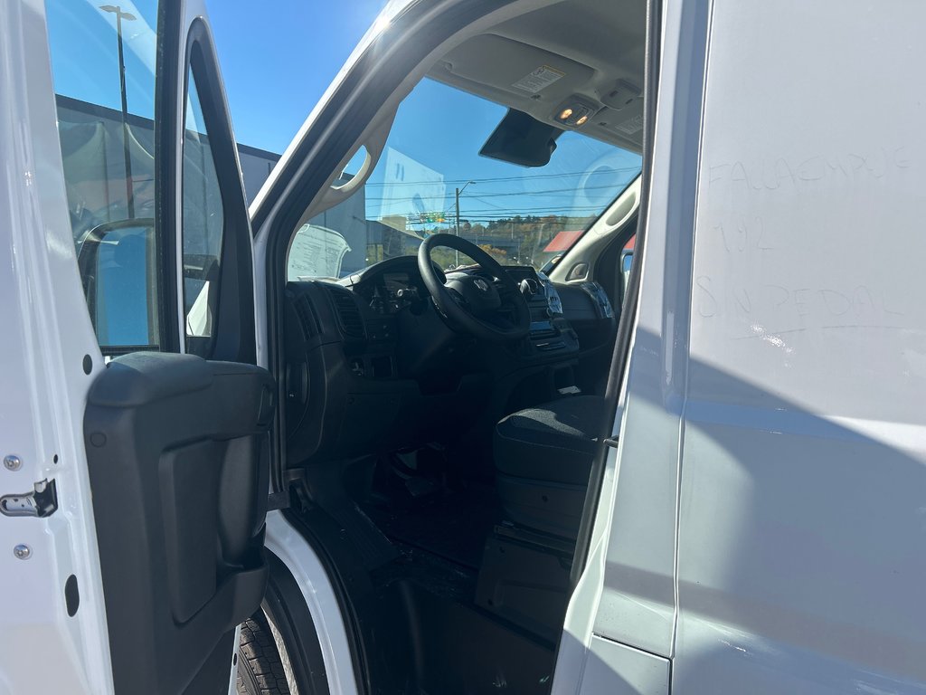 2025  PROMASTER CARGO VAN 2500 TRADESMAN W/ PASS SEAT in Saint John, New Brunswick - 9 - w1024h768px