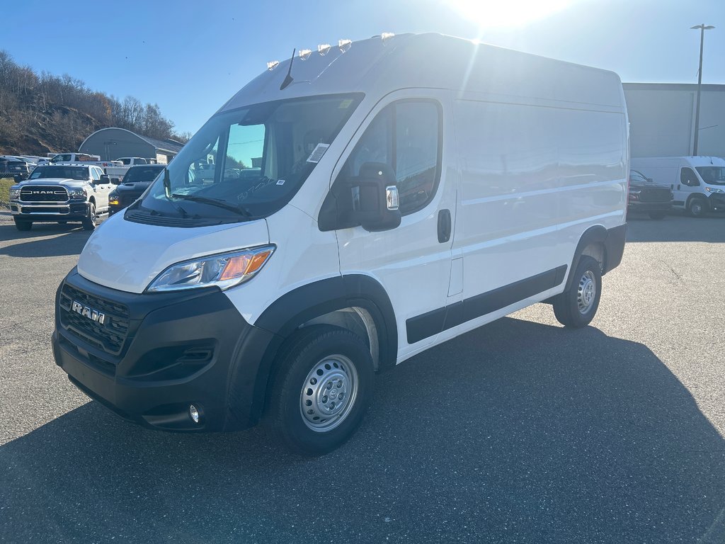 2025  PROMASTER CARGO VAN 2500 TRADESMAN W/ PASS SEAT in Saint John, New Brunswick - 2 - w1024h768px