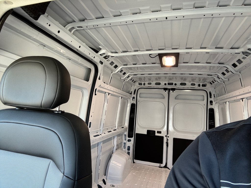 Ram Promaster Cargo Van 2500 TRADESMAN W/ PASS SEAT 2026 à Saint John, Nouveau-Brunswick - 13 - w1024h768px