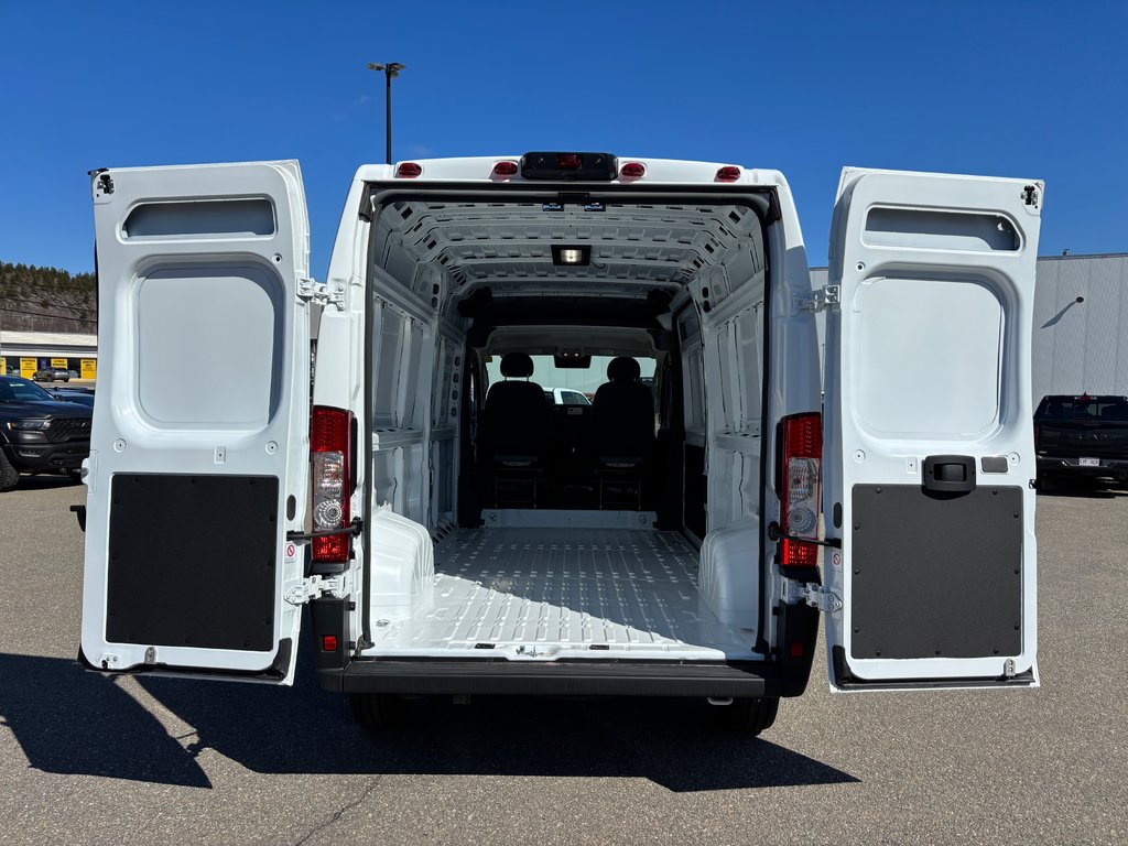 Ram Promaster Cargo Van 2500 TRADESMAN W/ PASS SEAT 2026 à Saint John, Nouveau-Brunswick - 8 - w1024h768px