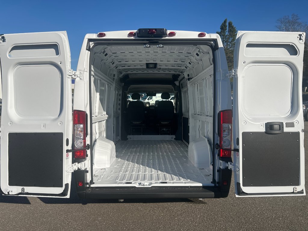 2025  PROMASTER CARGO VAN 3500 TRADESMAN W/ PASS SEAT in Saint John, New Brunswick - 7 - w1024h768px