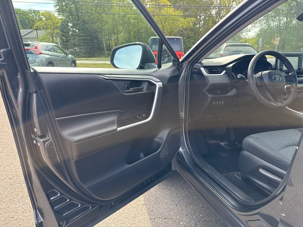 2020 Toyota RAV4 LE in Sussex, New Brunswick - 12 - w1024h768px