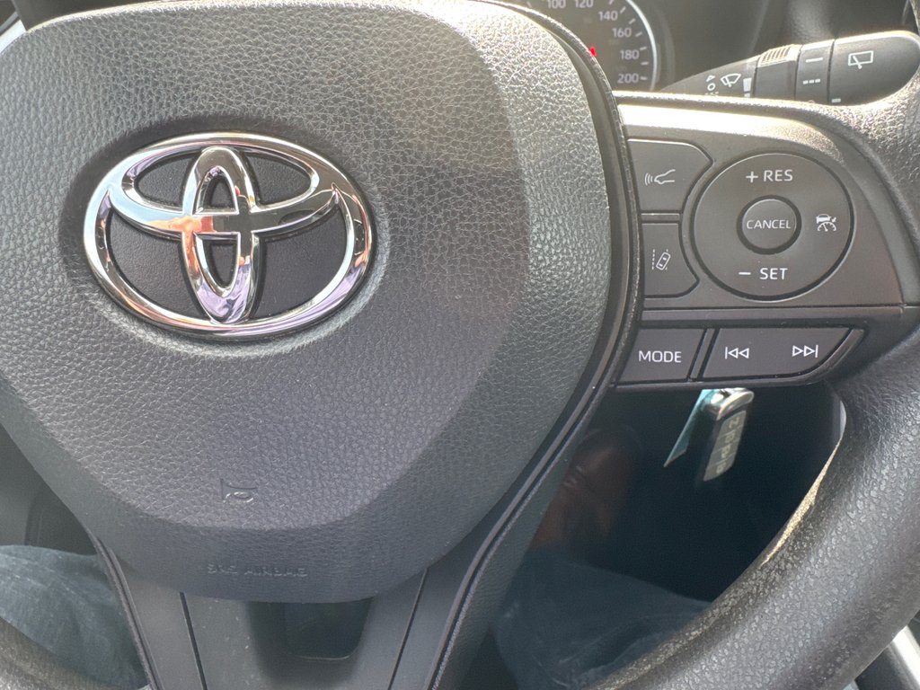 2020 Toyota RAV4 LE in Sussex, New Brunswick - 16 - w1024h768px