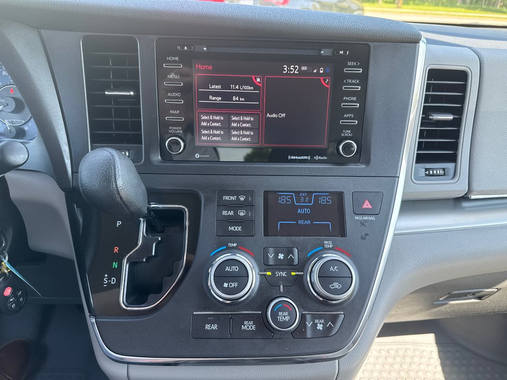 2019 Toyota Sienna AWD LE in Sussex, New Brunswick - 23 - w1024h768px