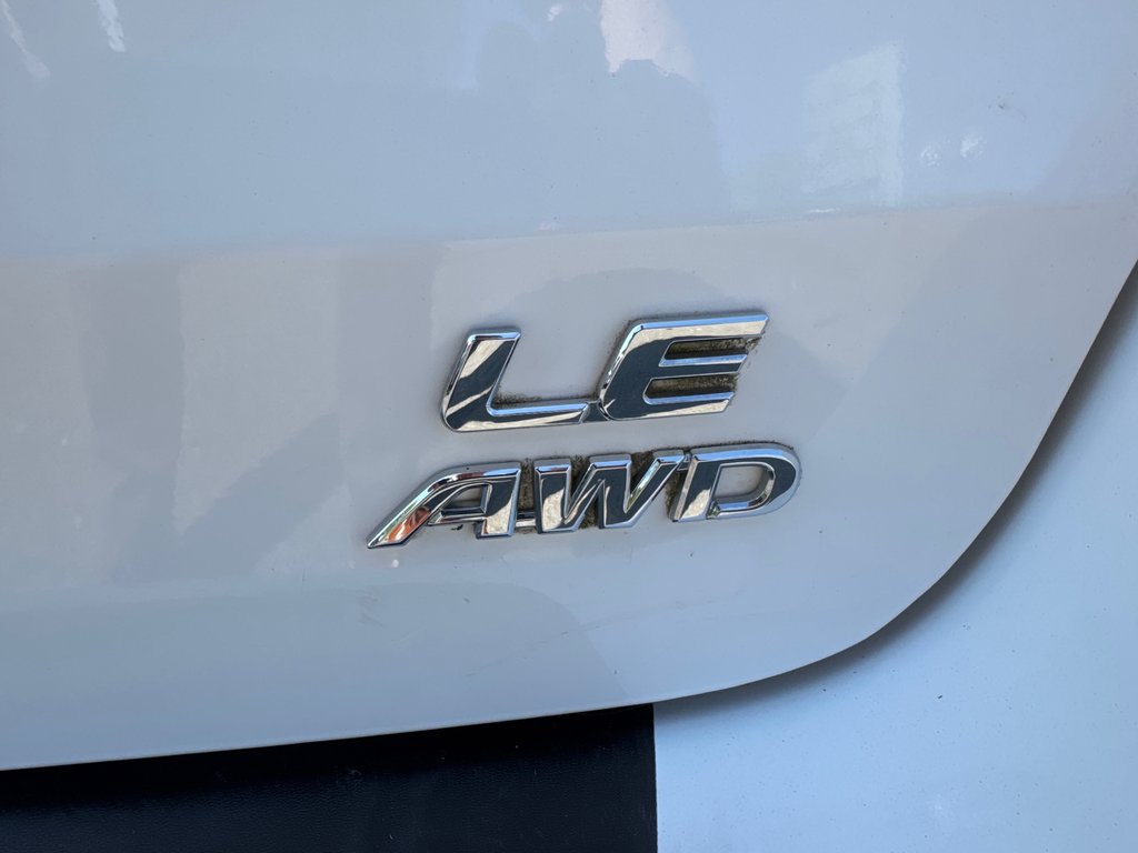 2019 Toyota Sienna AWD LE in Sussex, New Brunswick - 6 - w1024h768px