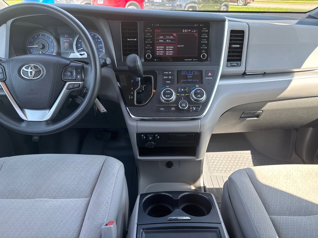2019 Toyota Sienna AWD LE in Sussex, New Brunswick - 21 - w1024h768px