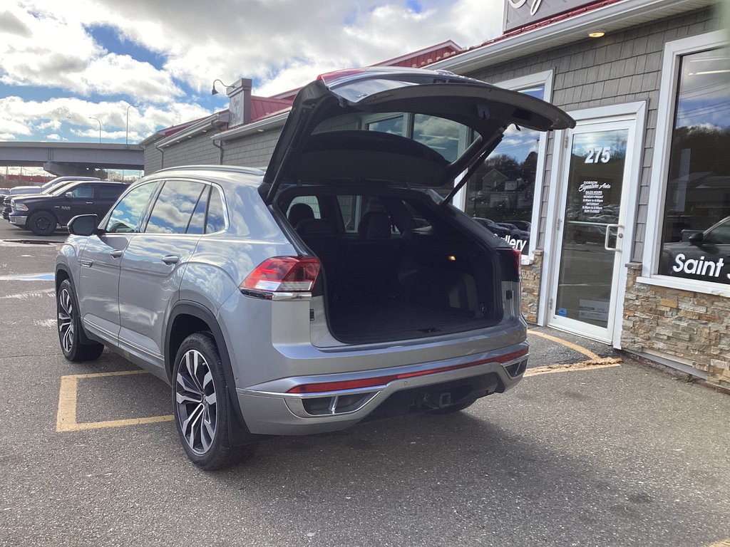 2022 Volkswagen ATLAS CROSS SPORT EXECLINE in Saint John, New Brunswick - 10 - w1024h768px