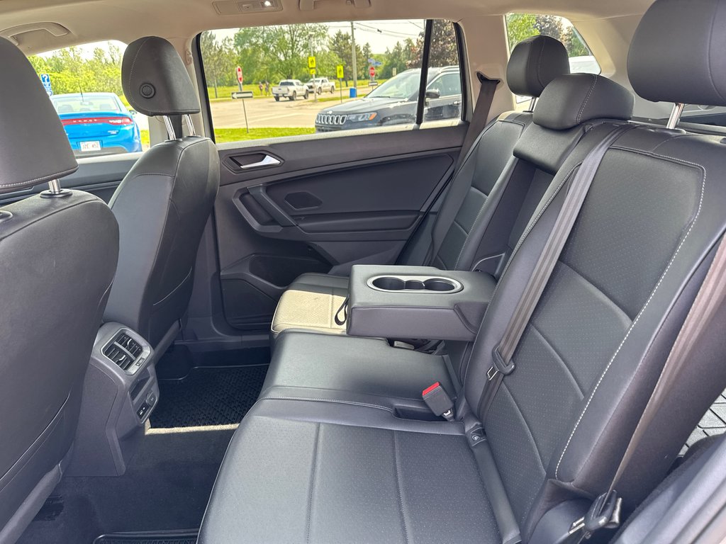 2019 Volkswagen Tiguan Comfortline w/ NAV & Moonroof in Sussex, New Brunswick - 33 - w1024h768px