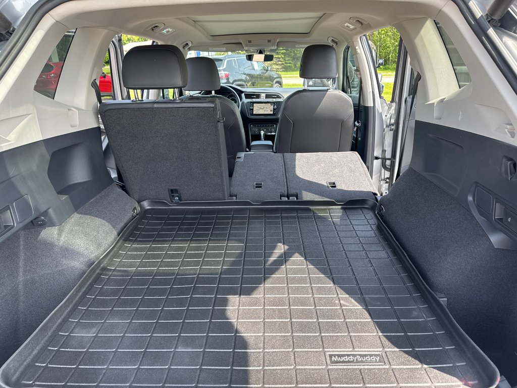 2019 Volkswagen Tiguan Comfortline w/ NAV & Moonroof in Sussex, New Brunswick - 39 - w1024h768px
