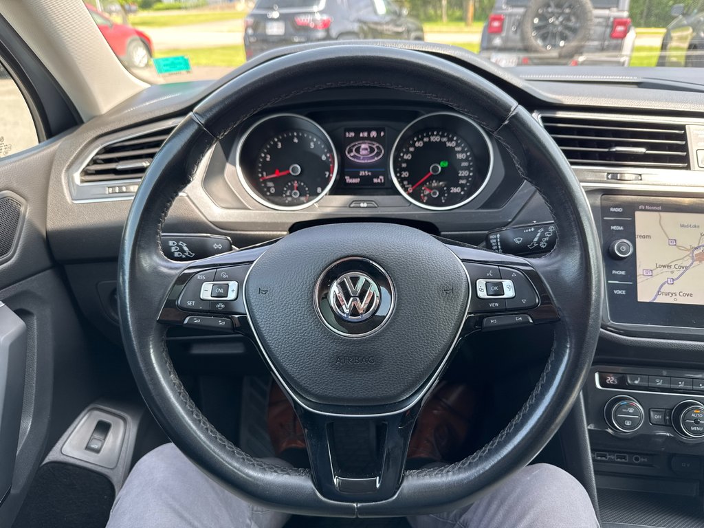 2019 Volkswagen Tiguan Comfortline w/ NAV & Moonroof in Sussex, New Brunswick - 18 - w1024h768px