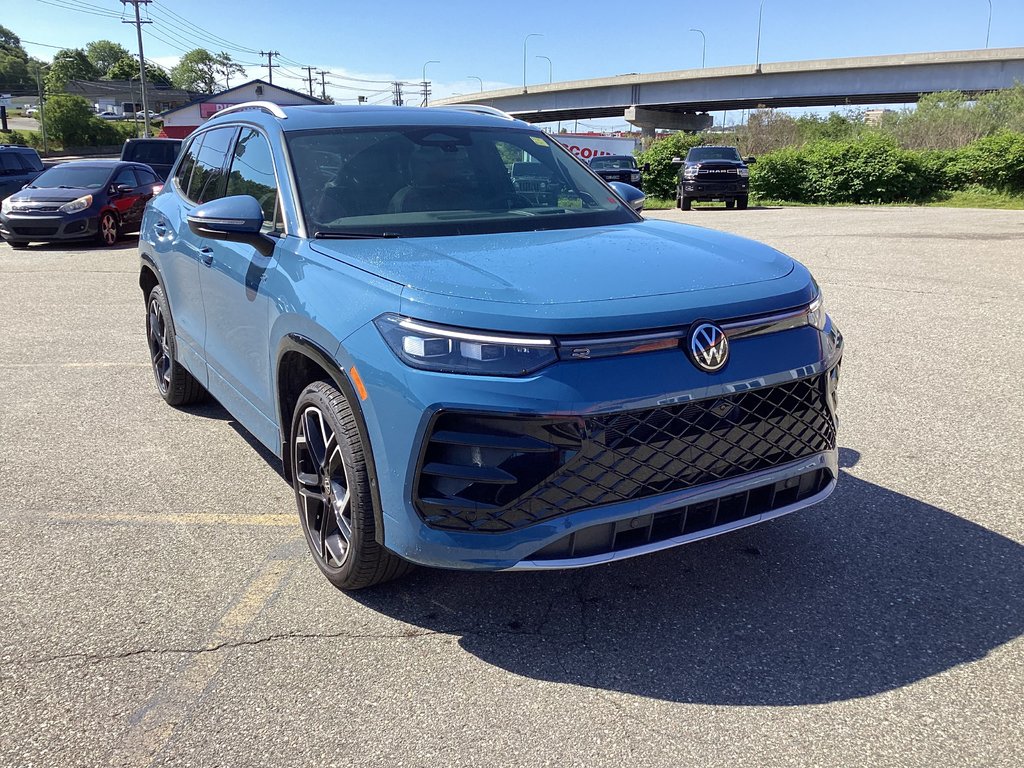 2026 Volkswagen TIGUAN HIGHLINE TURBO R-LINE in Saint John, New Brunswick - 2 - w1024h768px