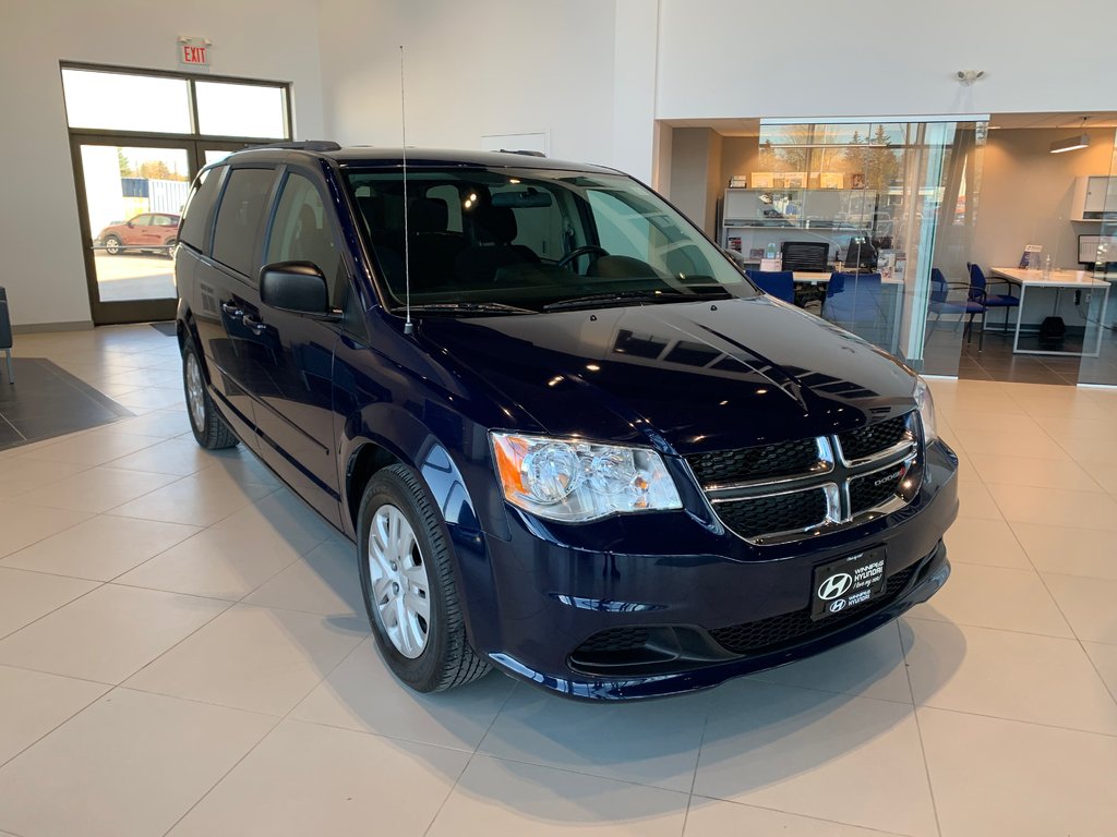 Winnipeg Hyundai 2016 Dodge Grand Caravan SXT 220498A