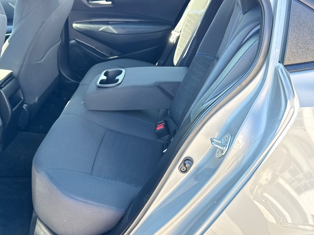 2021 Toyota COROLLA SE in Thetford Mines, Quebec - 47 - w1024h768px