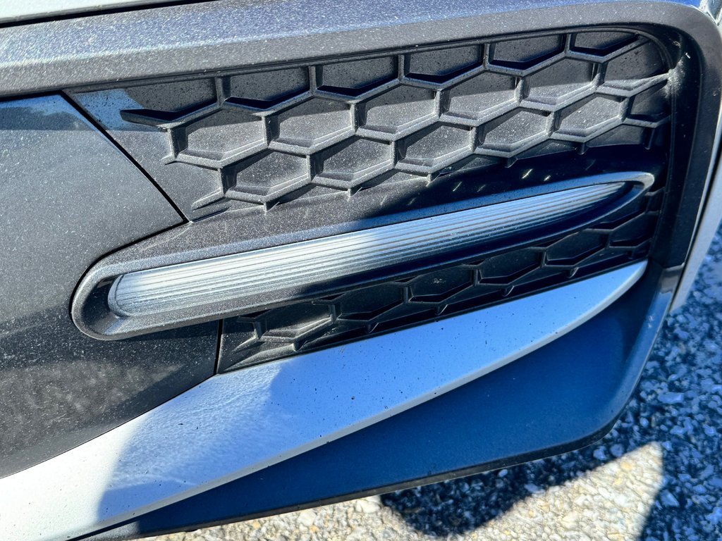 2021 Toyota COROLLA SE in Thetford Mines, Quebec - 5 - w1024h768px