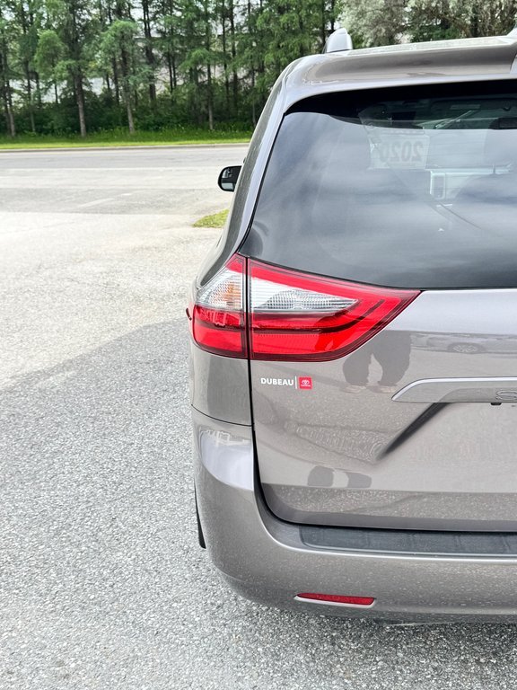 Toyota Sienna LE AWD / INSPECTER / PRÊTE POUR L'AVENTURE / 7 PASSAGERS 2020 à Thetford Mines, Québec - 12 - w1024h768px