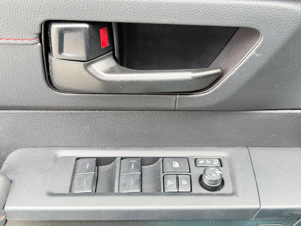 2026 Toyota Tundra Limited Hybrid in Thetford Mines, Quebec - 37 - w1024h768px
