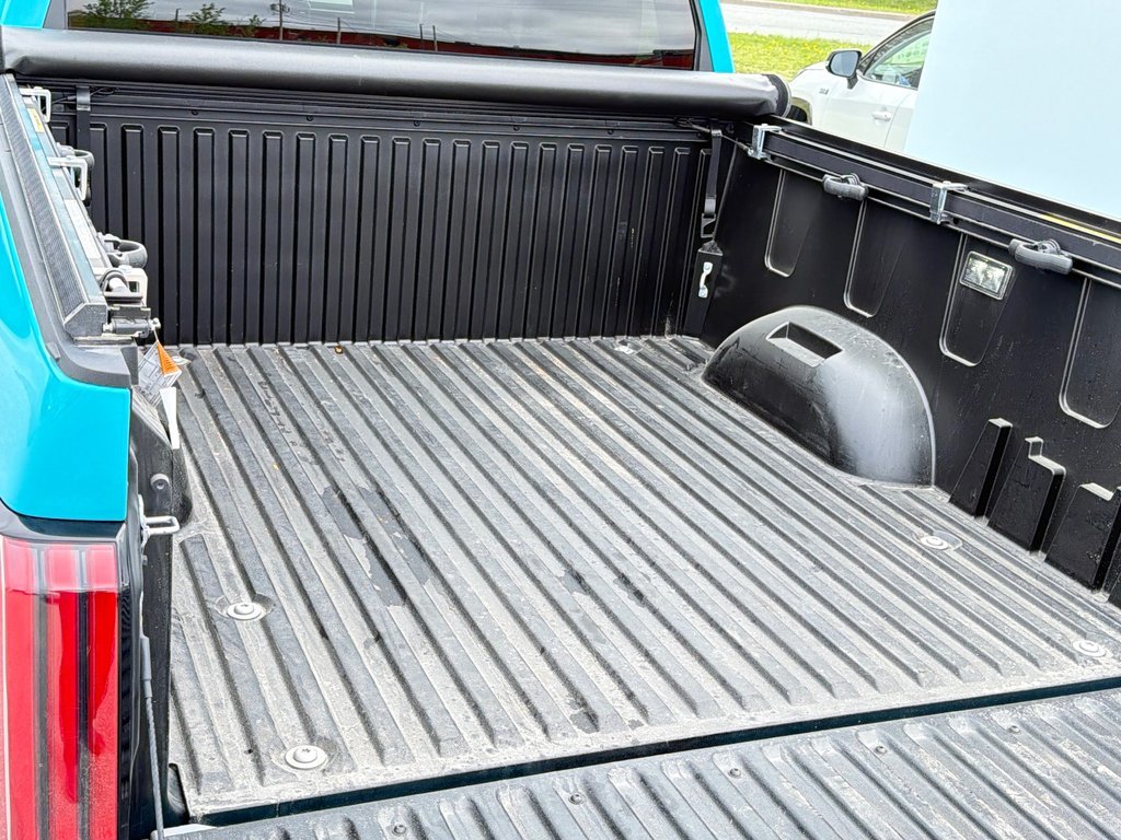 2026 Toyota Tundra Limited Hybrid in Thetford Mines, Quebec - 63 - w1024h768px