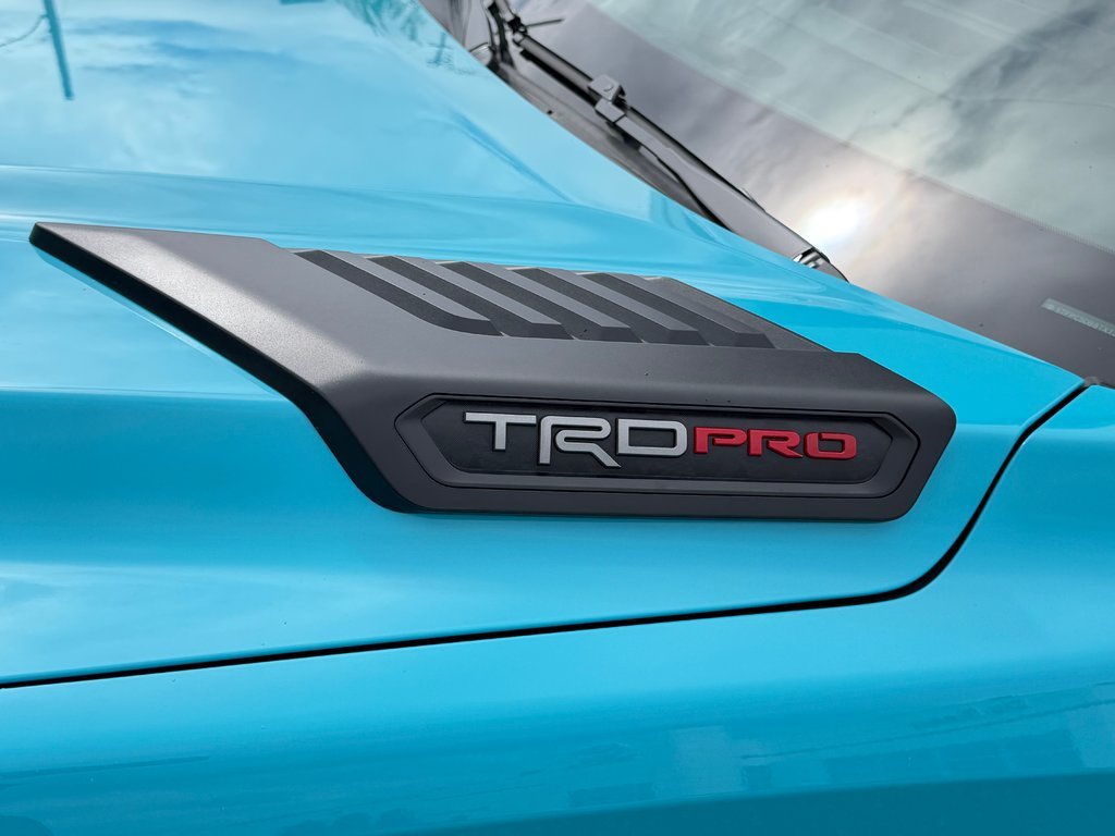 2026 Toyota Tundra Limited Hybrid in Thetford Mines, Quebec - 15 - w1024h768px