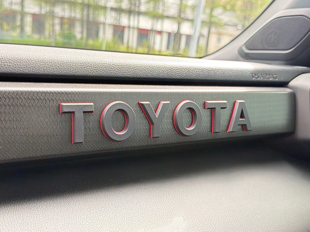 2026 Toyota Tundra Limited Hybrid in Thetford Mines, Quebec - 61 - w1024h768px