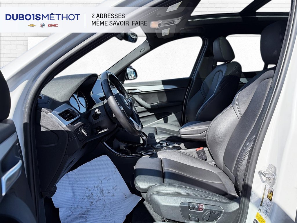 BMW X1 xDrive28i, TOIT, CUIR, GPS, AWD !!! 2020 à Victoriaville, Québec - 18 - w1024h768px