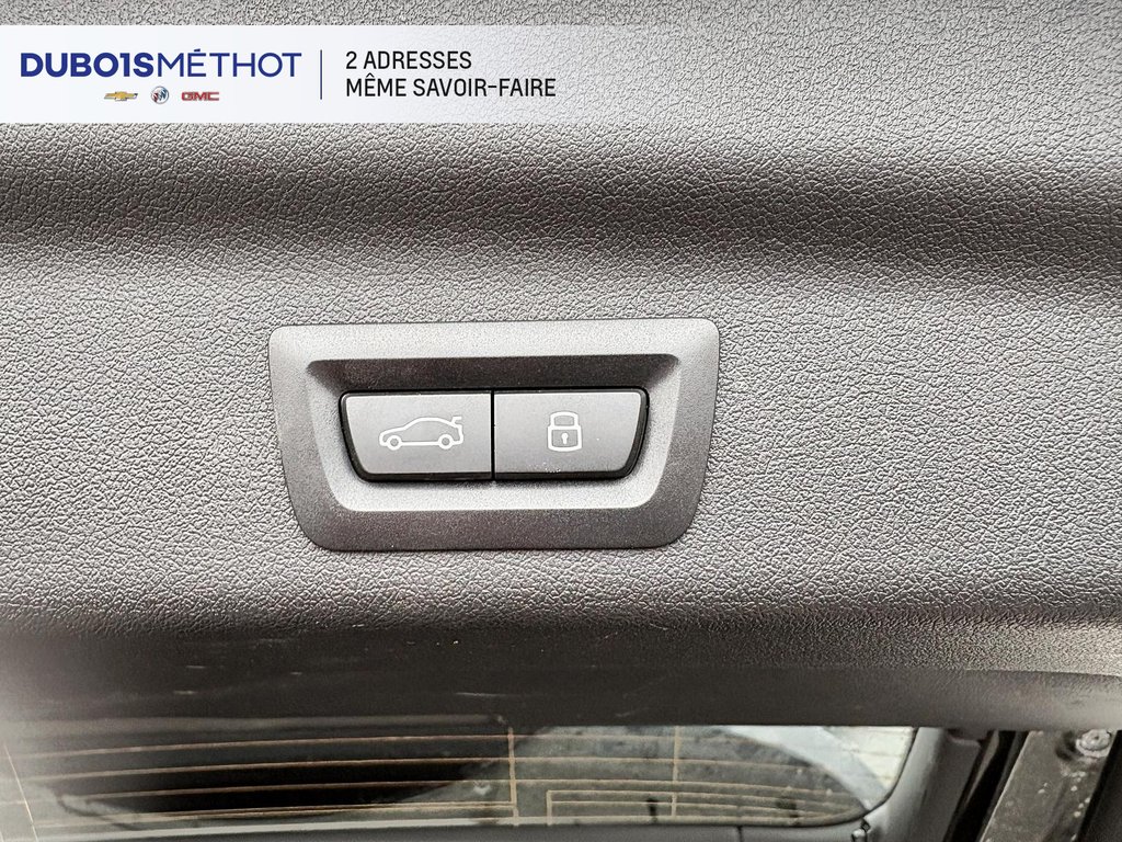 BMW X1 xDrive28i, AWD, CUIR, TOIT !!! 2025 à Plessisville, Québec - 9 - w1024h768px