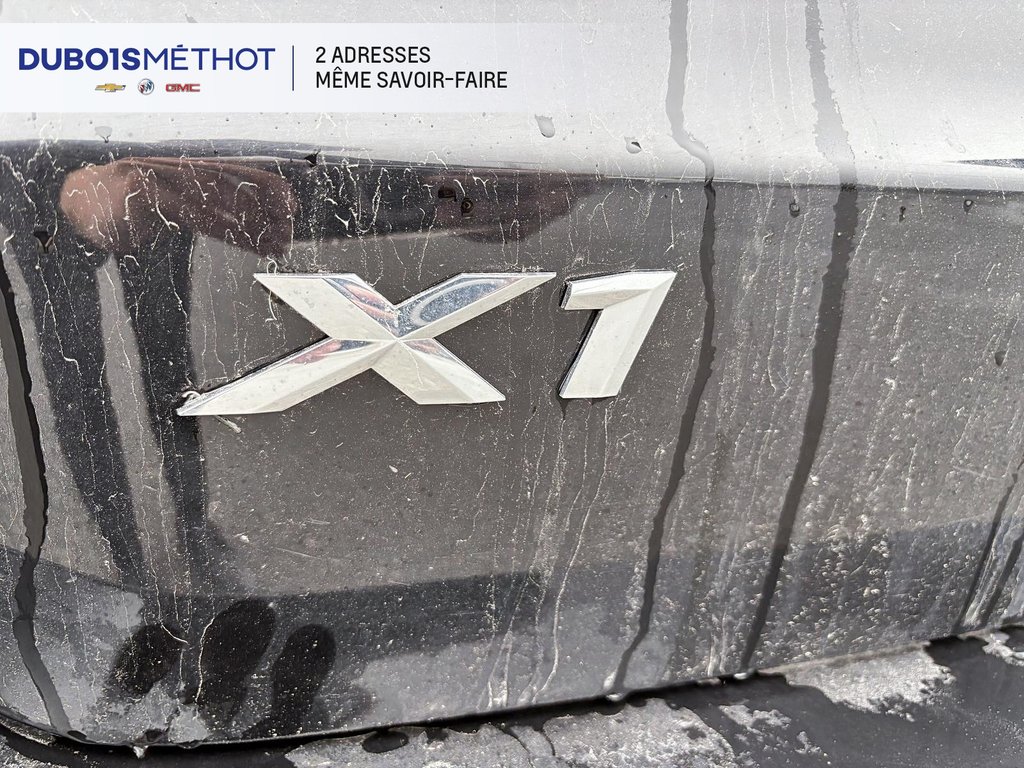 BMW X1 xDrive28i, AWD, CUIR, TOIT !!! 2025 à Plessisville, Québec - 8 - w1024h768px