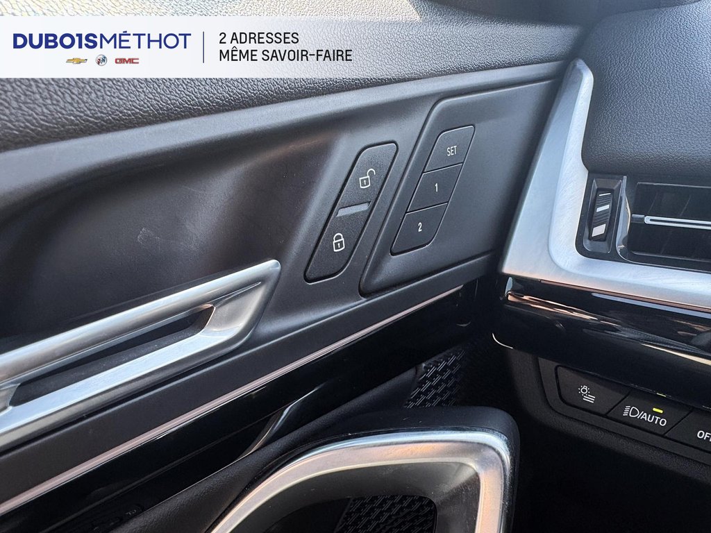 2025 BMW X1 xDrive28i, AWD, CUIR, TOIT !!! in Plessisville, Quebec - 19 - w1024h768px