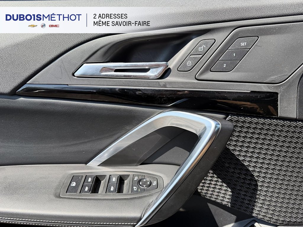 2025 BMW X2 xDrive28i, AWD, CUIR, TOIT, VUS COUPE !!! in Plessisville, Quebec - 18 - w1024h768px