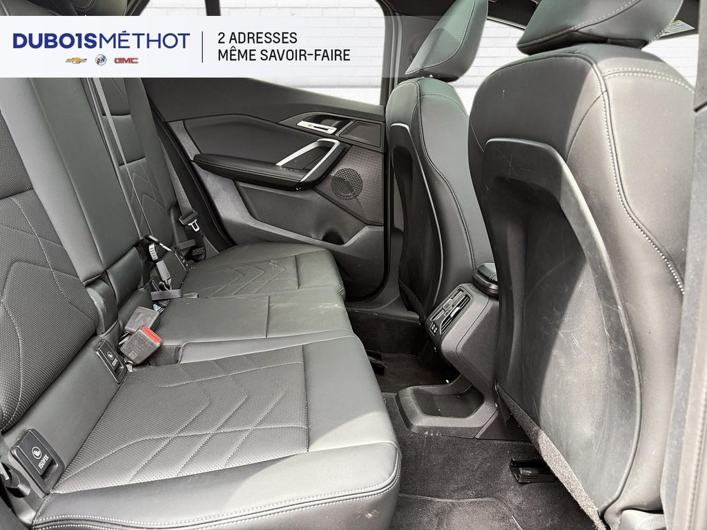 2025 BMW X2 xDrive28i, AWD, CUIR, TOIT, VUS COUPE !!! in Plessisville, Quebec - 15 - w1024h768px