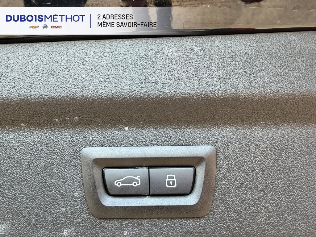 2025 BMW X2 xDrive28i, AWD, CUIR, TOIT, VUS COUPE !!! in Plessisville, Quebec - 11 - w1024h768px
