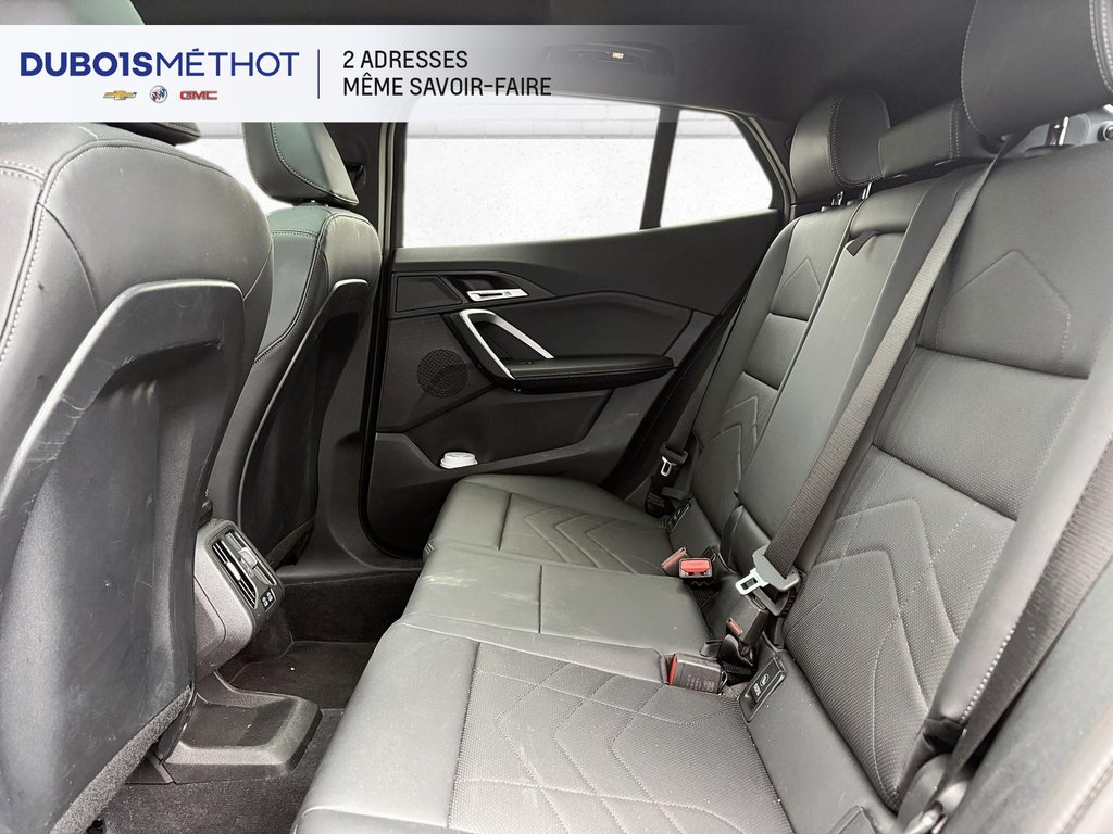 2025 BMW X2 xDrive28i, AWD, CUIR, TOIT, VUS COUPE !!! in Plessisville, Quebec - 14 - w1024h768px