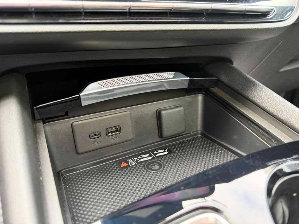 Buick Envision  2024 à Victoriaville, Québec - 28 - w1024h768px