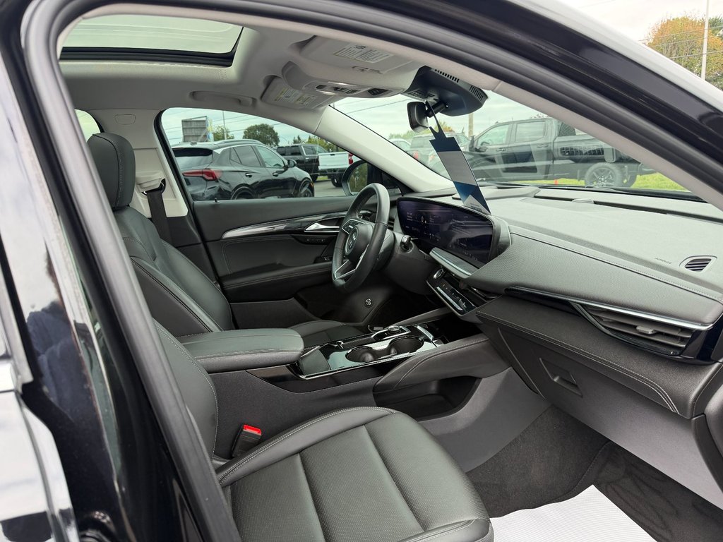 Buick Envision  2024 à Victoriaville, Québec - 17 - w1024h768px