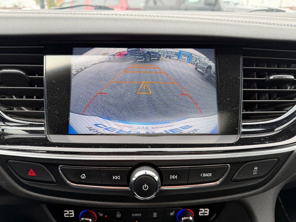 2018 Buick Regal Sportback in Victoriaville, Quebec - 25 - w1024h768px