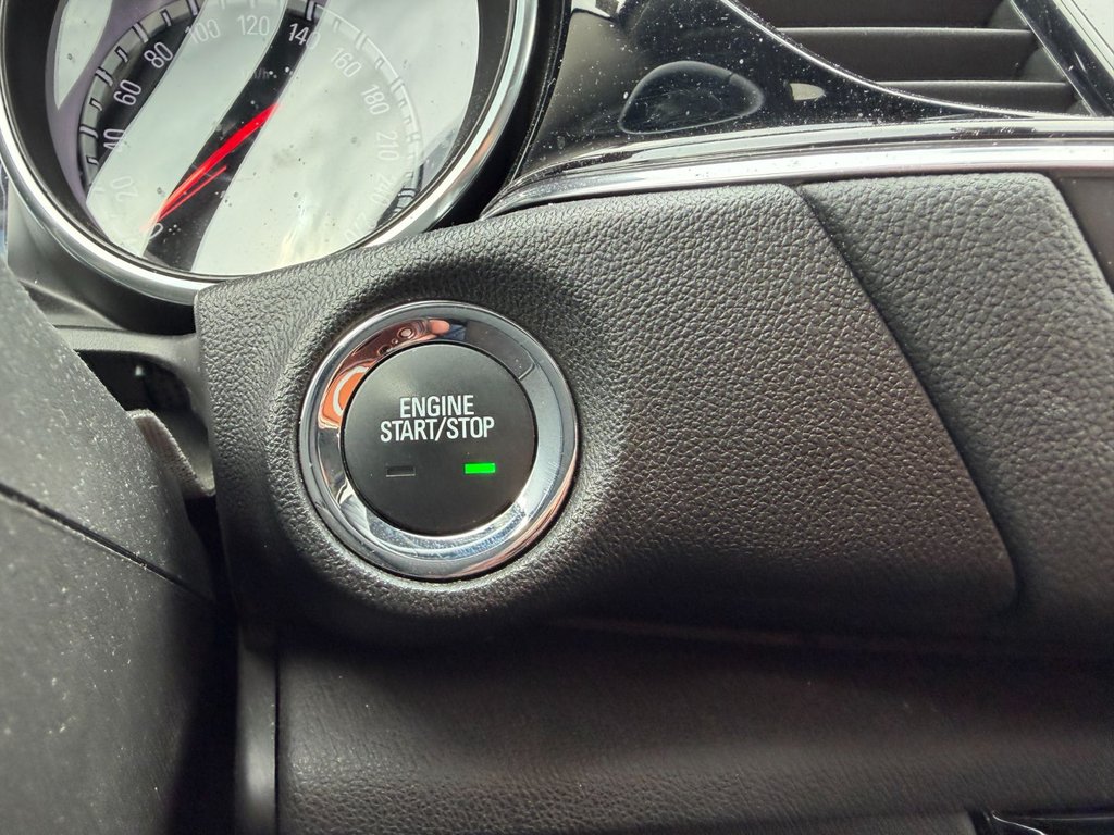 2018 Buick Regal Sportback in Victoriaville, Quebec - 26 - w1024h768px