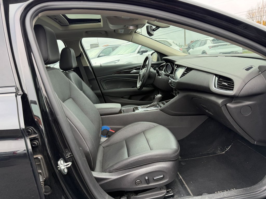 2018 Buick Regal Sportback in Victoriaville, Quebec - 15 - w1024h768px