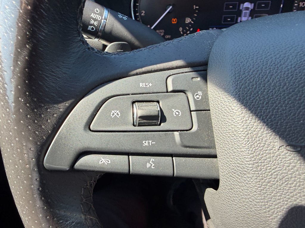 2019 Cadillac XT4 in Plessisville, Quebec - 24 - w1024h768px