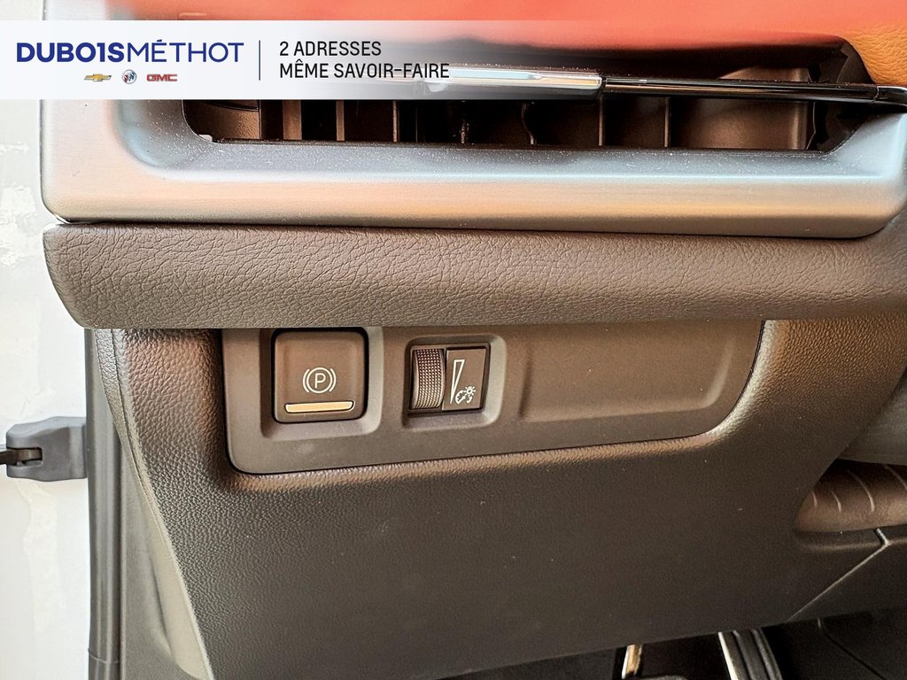 2024 Cadillac XT4 SPORT AWD, CUIR, TOIT, 2.0L TURBO !!! in Plessisville, Quebec - 25 - w1024h768px