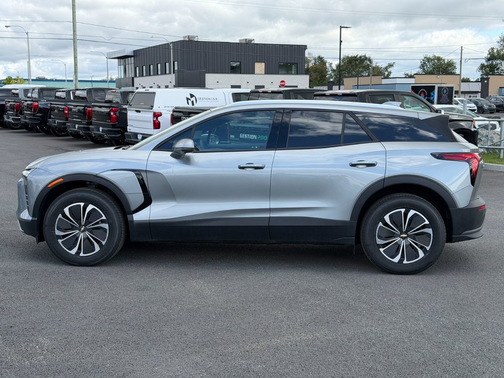 2025 Chevrolet Blazer EV in Victoriaville, Quebec - 3 - w1024h768px